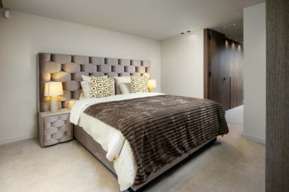 f9baf1a428c77fac9fbe49cdbd029ee2 - 26