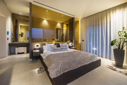 f9baf1a428c77fac9fbe49cdbd029ee2 - 49