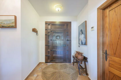 fa65e695a9bc8330bb9fbf4315813d08 - 20