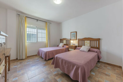 fa65e695a9bc8330bb9fbf4315813d08 - 26