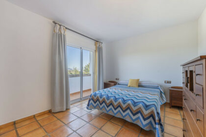 fa65e695a9bc8330bb9fbf4315813d08 - 32