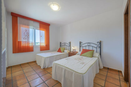 fa65e695a9bc8330bb9fbf4315813d08 - 37