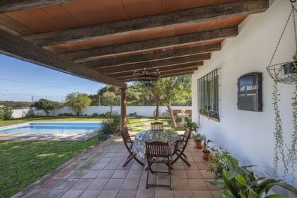 fa65e695a9bc8330bb9fbf4315813d08 - 41