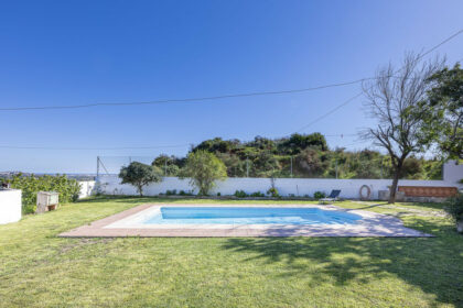 fa65e695a9bc8330bb9fbf4315813d08 - 54