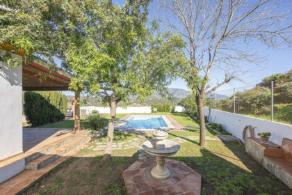 fa65e695a9bc8330bb9fbf4315813d08 - 56