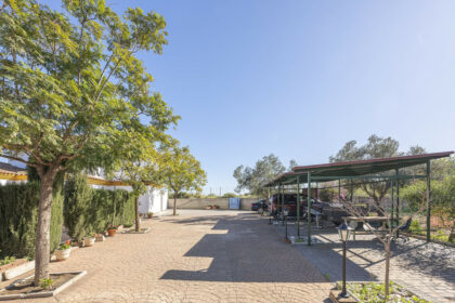 fa65e695a9bc8330bb9fbf4315813d08 - 62