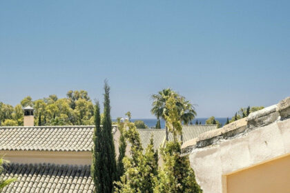 fac27846d58116a689dd244858daf9ae - 13