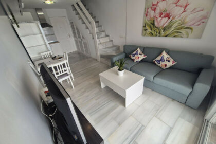 fb1e8f4bf577d5a7b2d4db6ebff3580c - 10