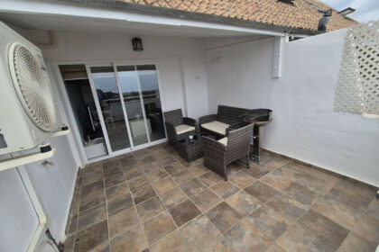 fb1e8f4bf577d5a7b2d4db6ebff3580c - 13