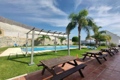 fb1e8f4bf577d5a7b2d4db6ebff3580c - 16