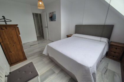 fb1e8f4bf577d5a7b2d4db6ebff3580c - 18