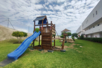 fb1e8f4bf577d5a7b2d4db6ebff3580c - 23