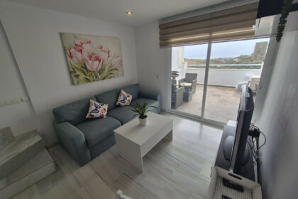 fb1e8f4bf577d5a7b2d4db6ebff3580c - 4