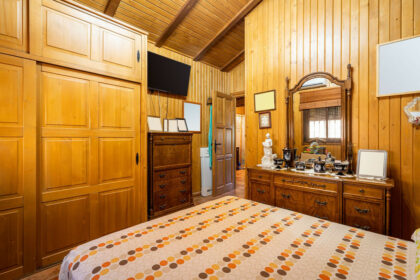 fbddd3122aea9472265ffd9a4f35ed75 - 13