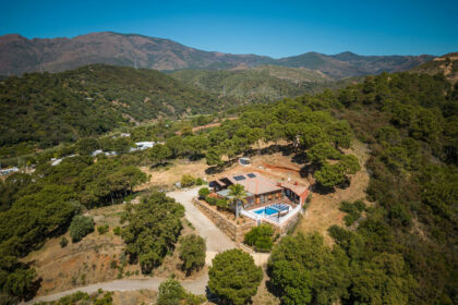 fbddd3122aea9472265ffd9a4f35ed75 - 37