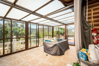 fbddd3122aea9472265ffd9a4f35ed75 - 5