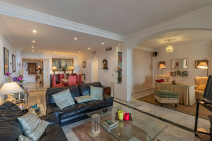 fca6746094eb1bfbc98f751cfc8e9def - 16