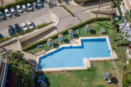 fca6746094eb1bfbc98f751cfc8e9def - 18