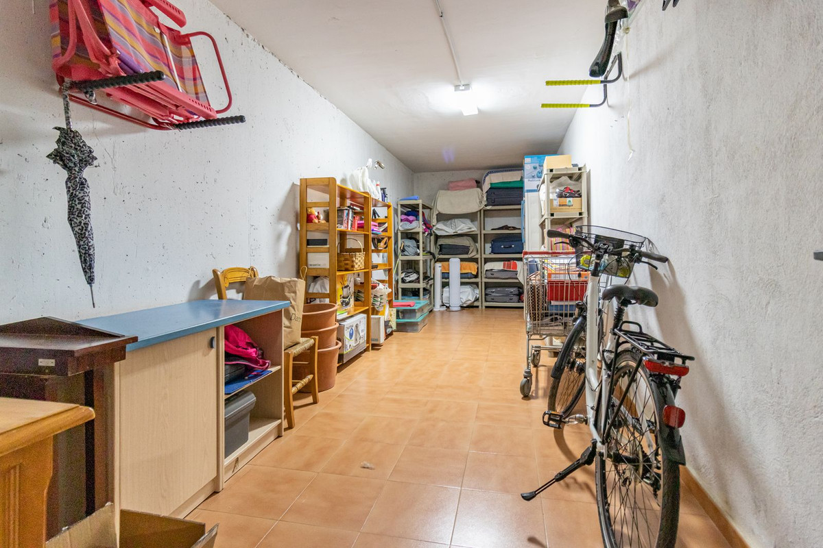 fca6746094eb1bfbc98f751cfc8e9def - 20