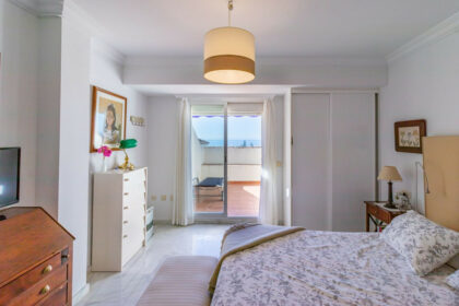 fca6746094eb1bfbc98f751cfc8e9def - 5