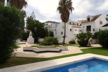 fd1671fc718222593f1cd684cd8cfb9c - 17