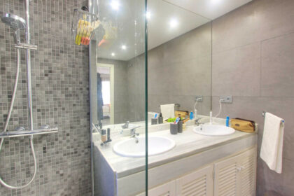 fd1d4c4fc213fbe03262a416e9ec6112 - 19