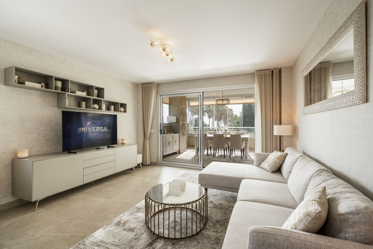 fd83f3ae2b18d8dfae80c09e880c2a46 - 2