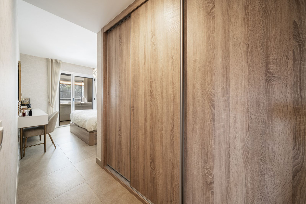 fd83f3ae2b18d8dfae80c09e880c2a46 - 24