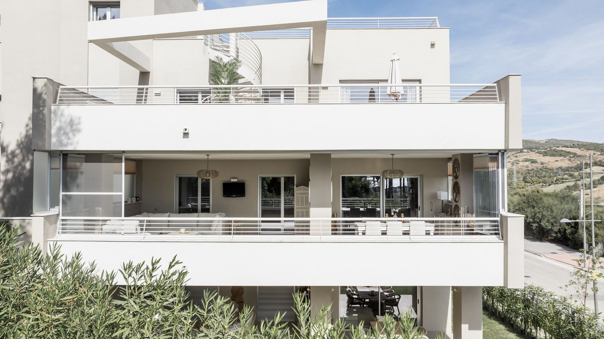 fd83f3ae2b18d8dfae80c09e880c2a46 - 30