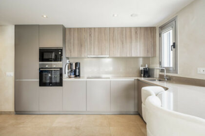 fd83f3ae2b18d8dfae80c09e880c2a46 - 8