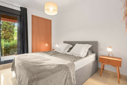 fdd9ea99154e18e735d2ba9b4bdb54dd - 16