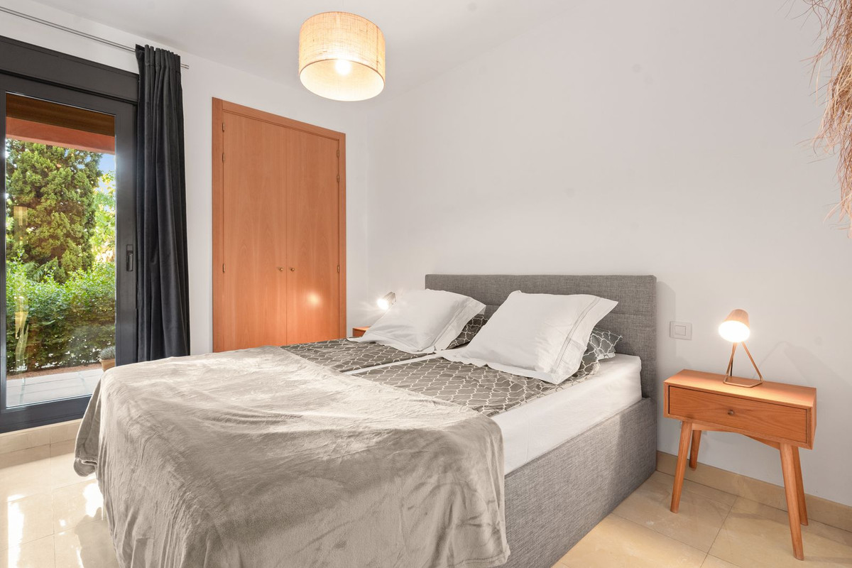 fdd9ea99154e18e735d2ba9b4bdb54dd - 16