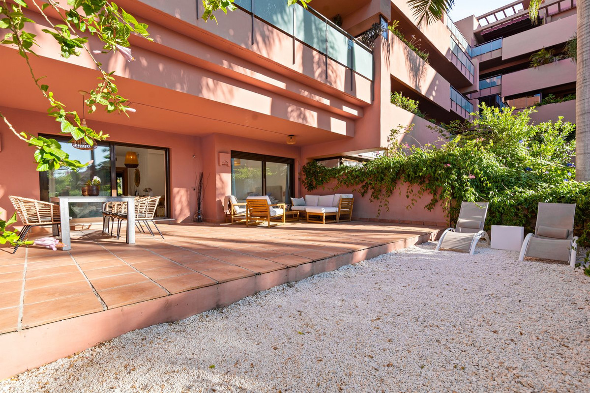 fdd9ea99154e18e735d2ba9b4bdb54dd - 2