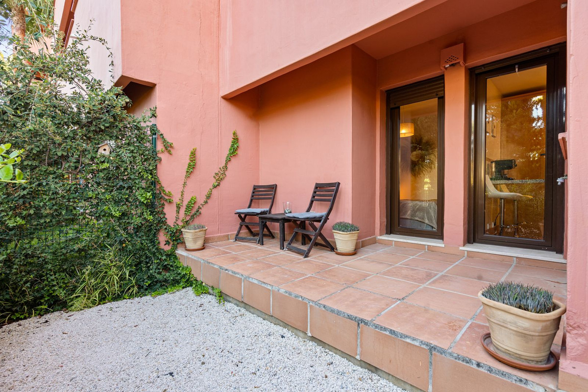 fdd9ea99154e18e735d2ba9b4bdb54dd - 21