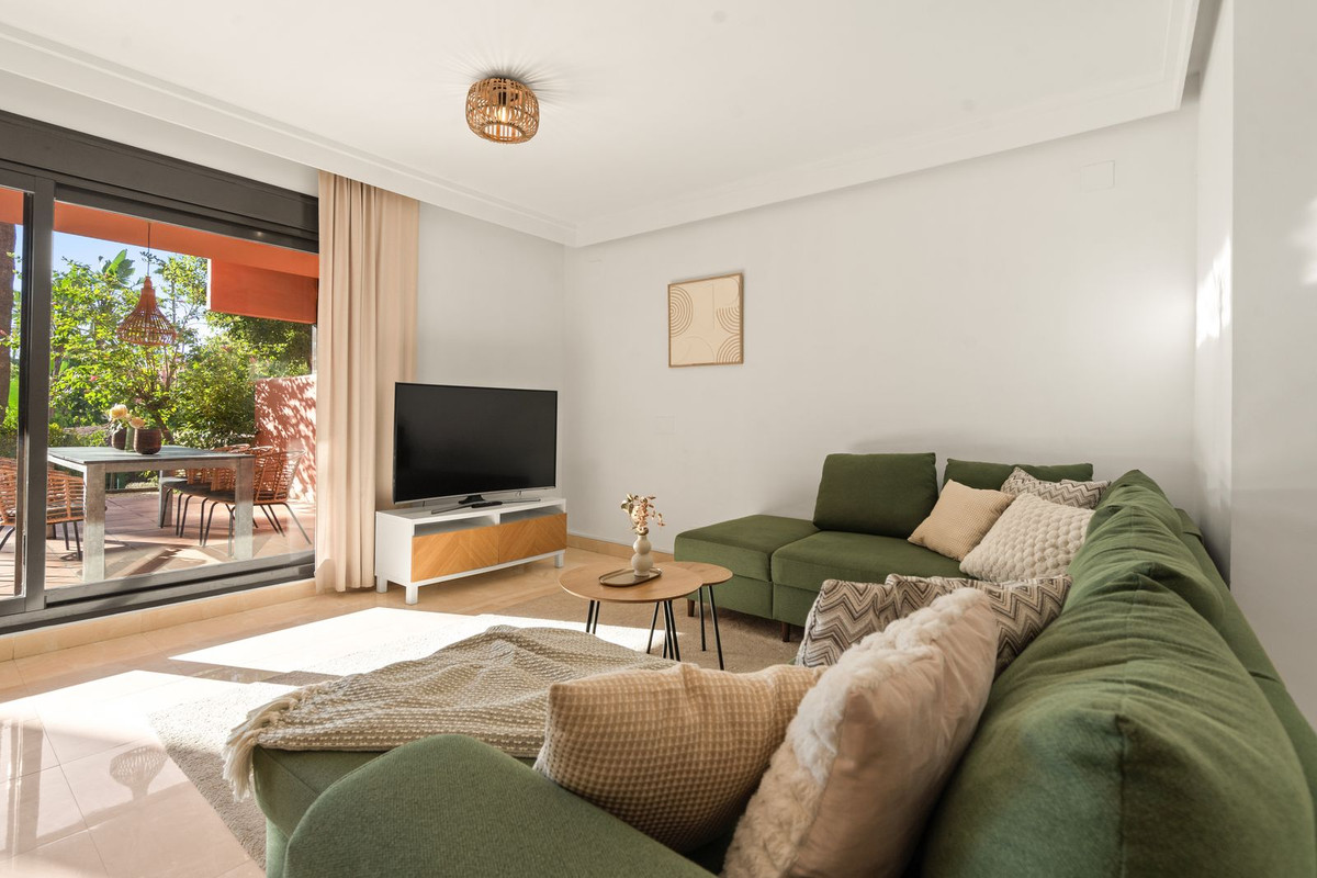 fdd9ea99154e18e735d2ba9b4bdb54dd - 9