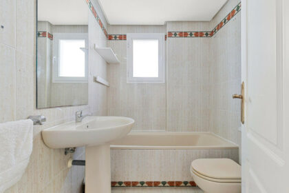 fe0832b2ae53beb56569eb8ca4eaf643 - 12