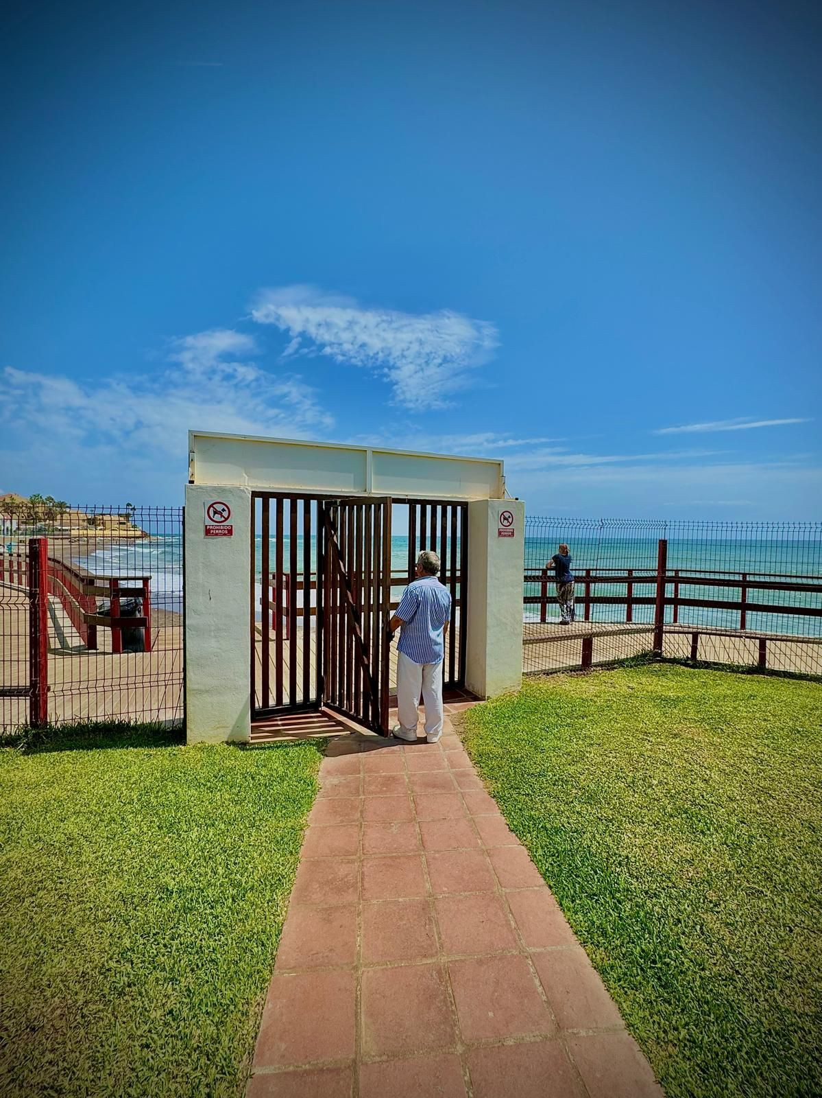 fe2e69ed9b1d7a2462b4c9cc13554d30 - 22