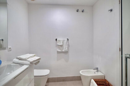 fe2e69ed9b1d7a2462b4c9cc13554d30 - 28