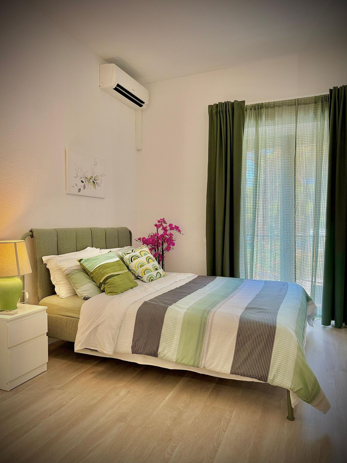 fe2e69ed9b1d7a2462b4c9cc13554d30 - 33