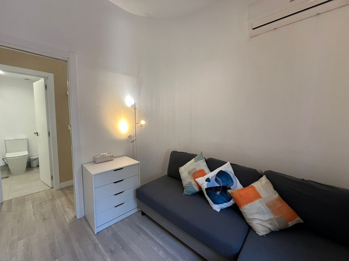 fe2e69ed9b1d7a2462b4c9cc13554d30 - 34