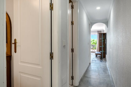 fe5cf6c7654bfcaaa402784c1fb0034a - 11