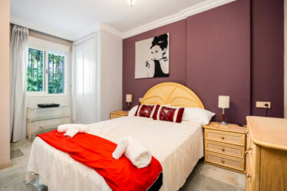 fe5cf6c7654bfcaaa402784c1fb0034a - 5