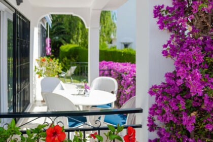 fe90b15d01db8be75dc9b680809ad135 - 12