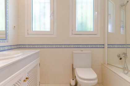 fe90b15d01db8be75dc9b680809ad135 - 16