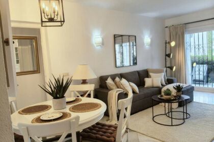 fe90b15d01db8be75dc9b680809ad135 - 25