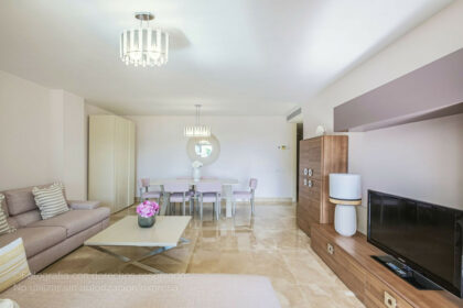 fea9dce9b2794d81e3b76fb77df34b5b - 22