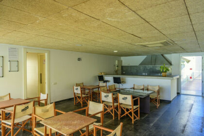 fea9dce9b2794d81e3b76fb77df34b5b - 44