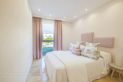 fea9dce9b2794d81e3b76fb77df34b5b - 9