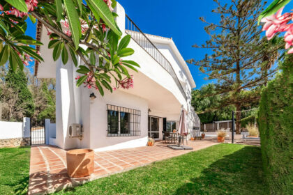 feaafdde6bbda4c9d5e157b4a4ff580a - 4