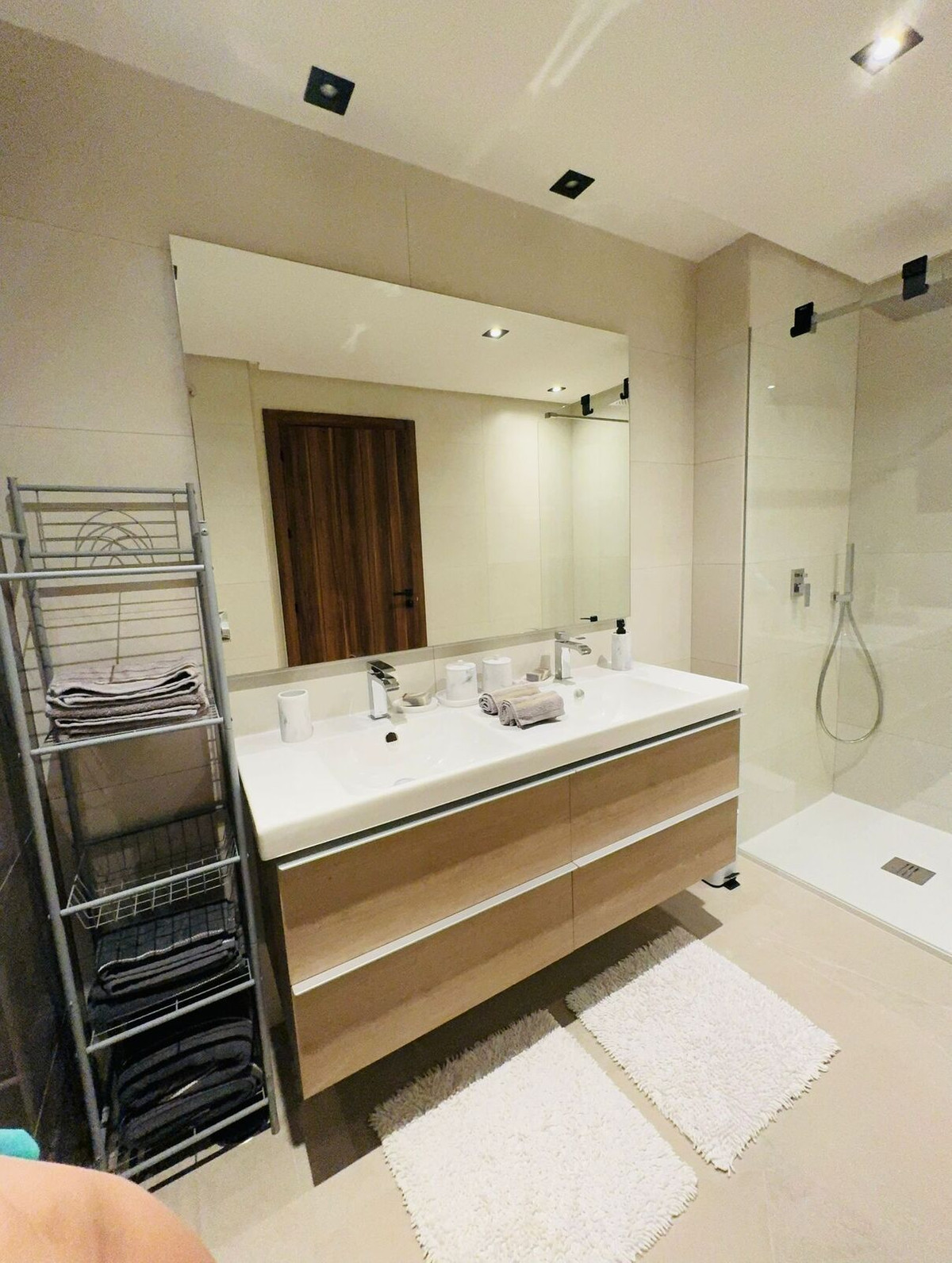 fec68154f50fcf496af8bbe43a5502d5 - 18